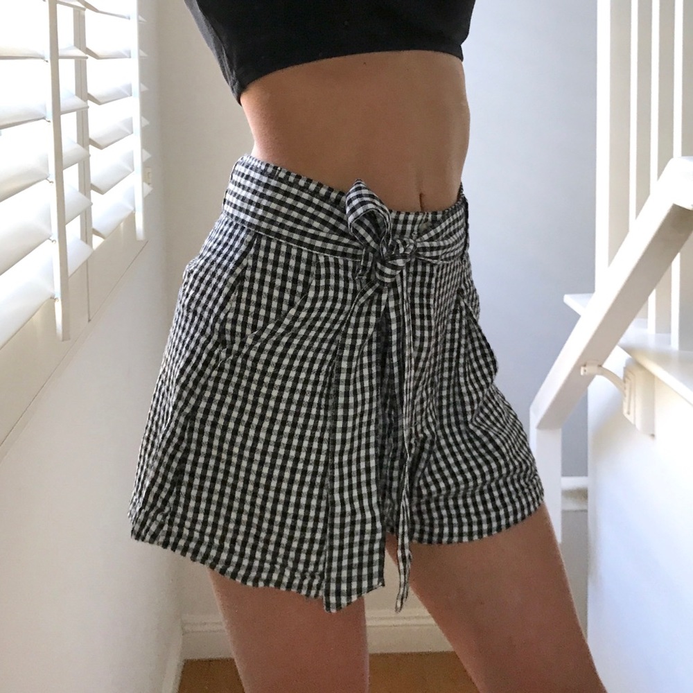 🛑LAST CHANCE🛑 NWOT CottageCore High Waisted Paperbag Shorts Checkered Gingham
